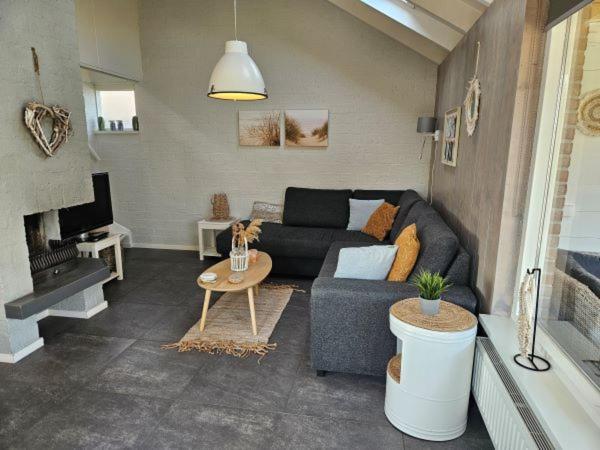 Bungalow Schotvanger เอ็กมอนด์ อาน เดน ฮูฟ ภายนอก รูปภาพ